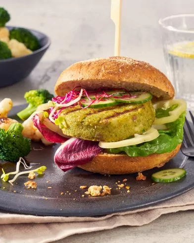 KARBANÁTKY S BROKOLICÍ A KVĚTÁKEM