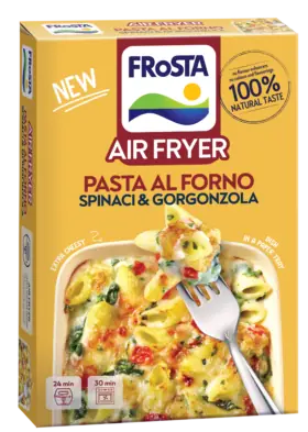 Krabička těstovin „FRoSTA Air Fryer Pasta Al Forno Spinaci & Gorgonzola“ s pečenými těstovinami, špenátem, roztaveným sýrem a vidličkou. Uvedena 100 % přírodní chuť.